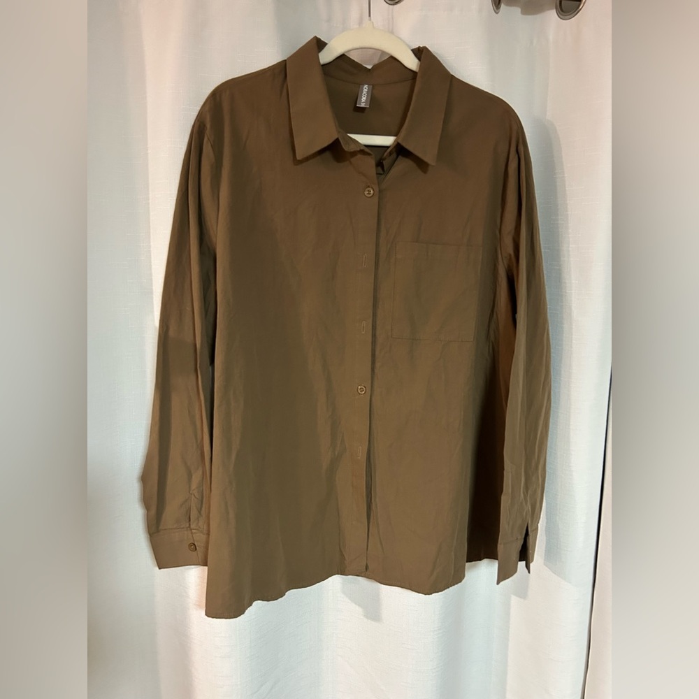 Noracora women’s Brown button down Shirt formalwear business preppy academia